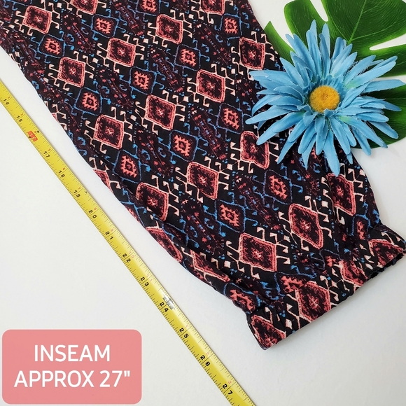 ‼️CLEARANCE‼️ 🍟 Super cute boho printed pants size large 🍟 - Picture 4 of 8